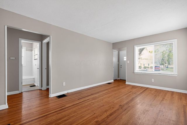 2849 Osceola Avenue, Columbus, OH 43211