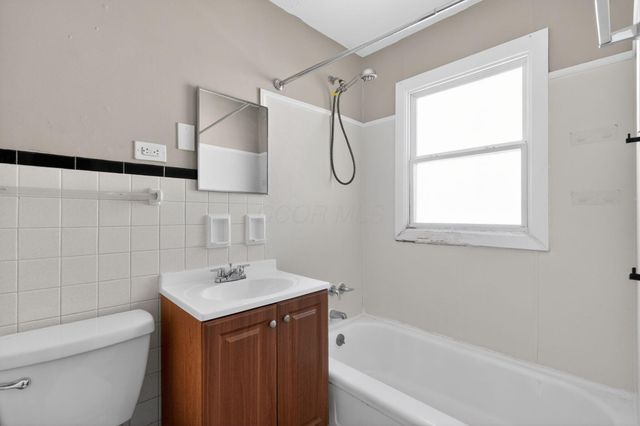 2849 Osceola Avenue, Columbus, OH 43211