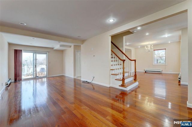 577 Forest Avenue, Paramus, NJ 07652