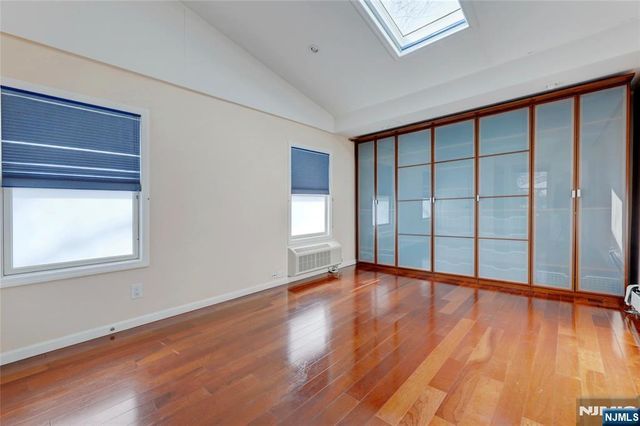 577 Forest Avenue, Paramus, NJ 07652