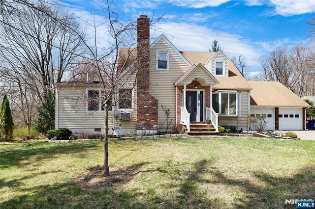 577 Forest Avenue, Paramus, NJ 07652