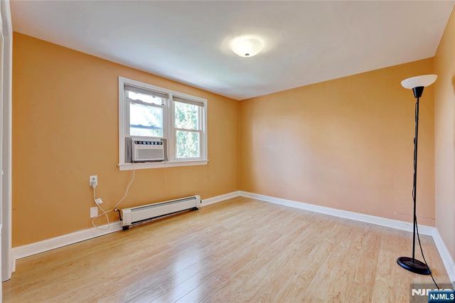 577 Forest Avenue, Paramus, NJ 07652