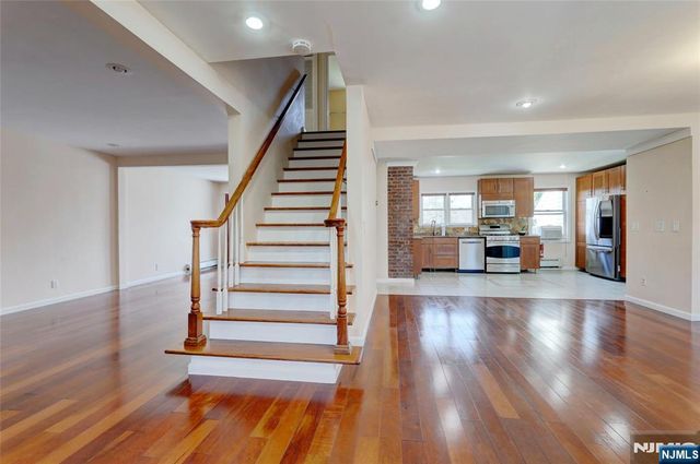 577 Forest Avenue, Paramus, NJ 07652