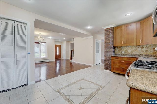 577 Forest Avenue, Paramus, NJ 07652