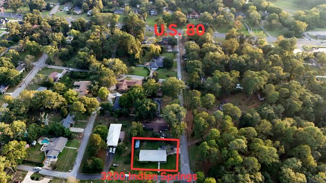 3200 Indian Springs Dr, Marshall, TX 75672