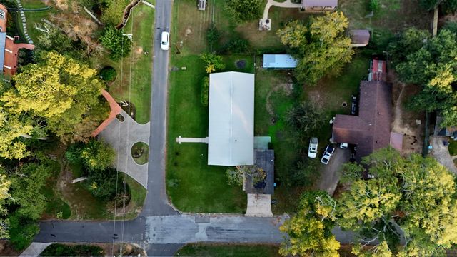 3200 Indian Springs Dr, Marshall, TX 75672