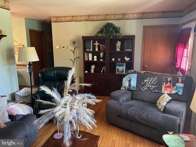 311 CHERRY ST, York, PA 17402