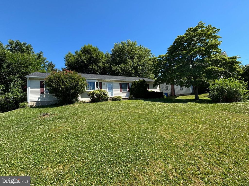 311 CHERRY ST, York, PA 17402