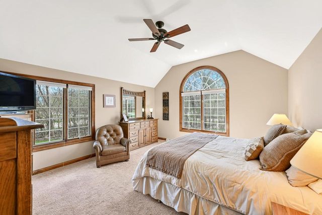 17700 Parish DRIVE, Brookfield, WI 53045