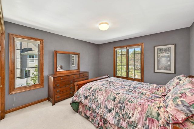 17700 Parish DRIVE, Brookfield, WI 53045