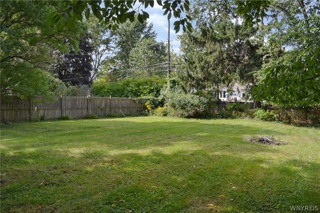 4194 Cameron Drive, Clarence, NY 14221
