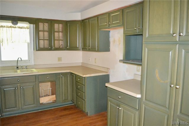 4194 Cameron Drive, Clarence, NY 14221