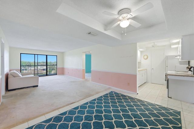 6120 43RD STREET W 407B, Bradenton, FL 34210