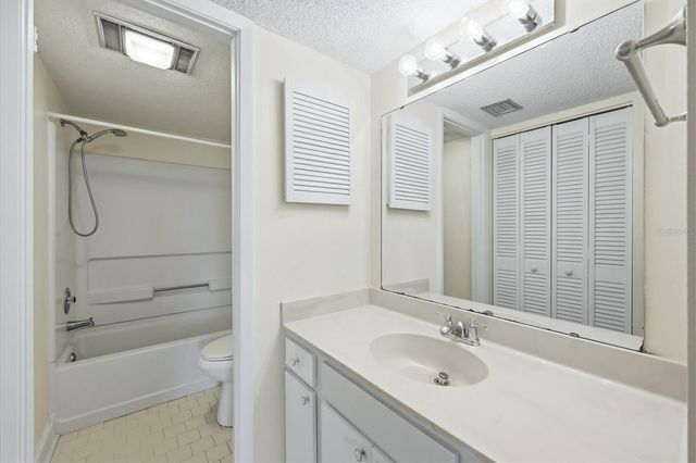 6120 43RD STREET W 407B, Bradenton, FL 34210