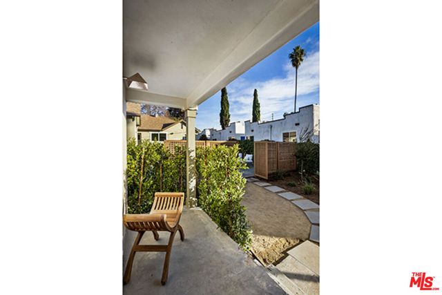 1411 Armadale Avenue, Los Angeles, CA 90042