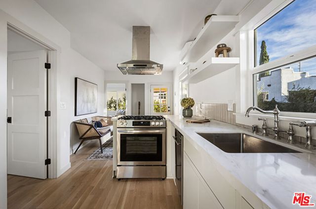 1411 Armadale Avenue, Los Angeles, CA 90042