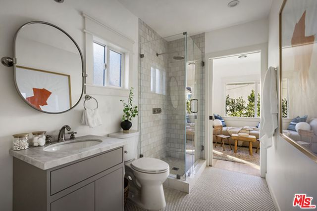 1411 Armadale Avenue, Los Angeles, CA 90042