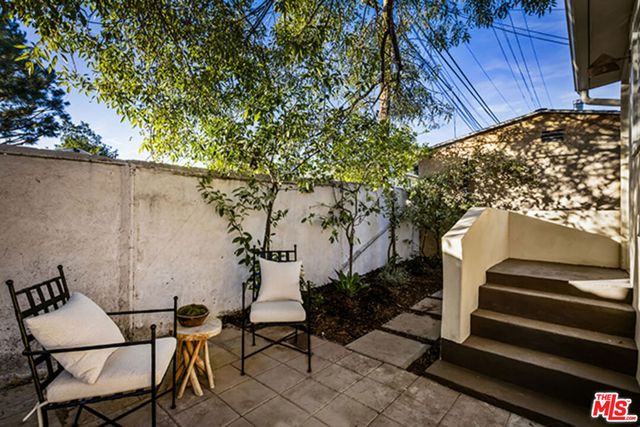 1411 Armadale Avenue, Los Angeles, CA 90042