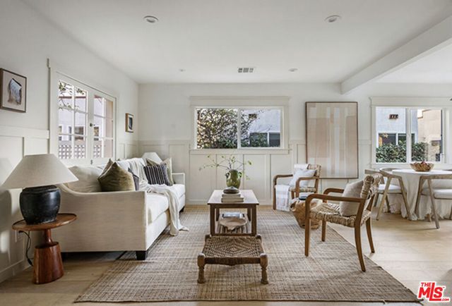 1411 Armadale Avenue, Los Angeles, CA 90042