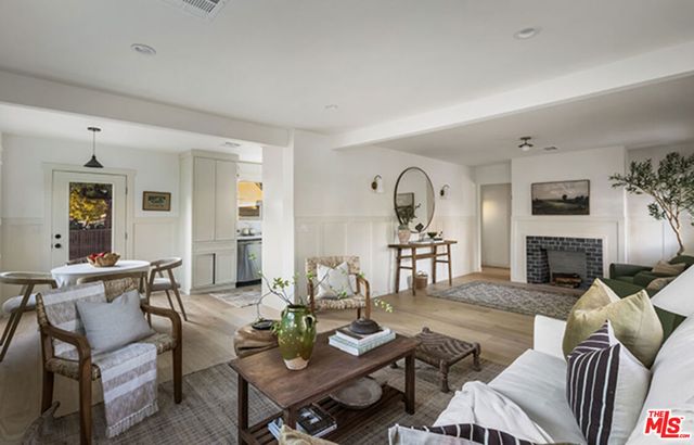 1411 Armadale Avenue, Los Angeles, CA 90042