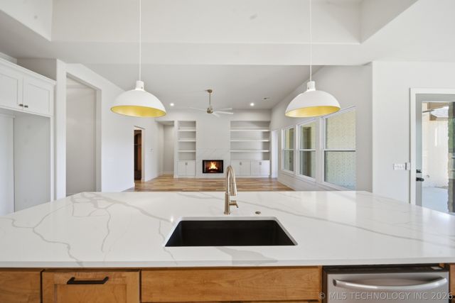 2102 E 138th Street, Bixby, OK 74008