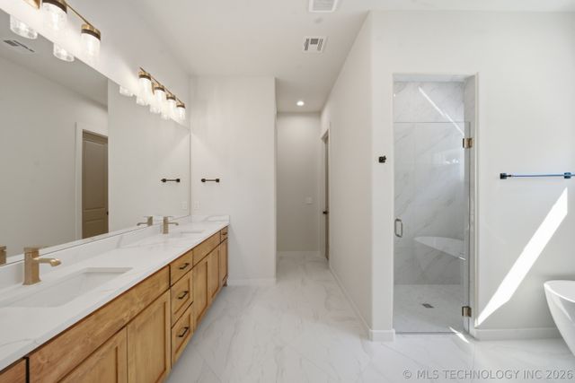 2102 E 138th Street, Bixby, OK 74008