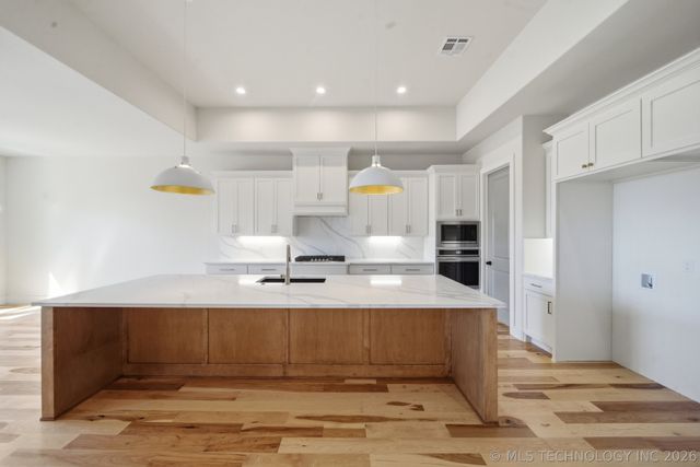 2102 E 138th Street, Bixby, OK 74008