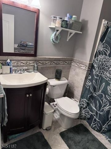 312 Brittany Dr 312, Wayne Twp., NJ 07470