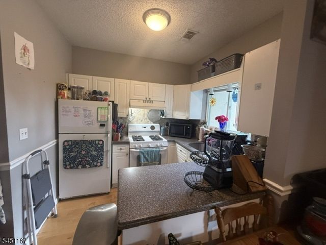 312 Brittany Dr 312, Wayne Twp., NJ 07470