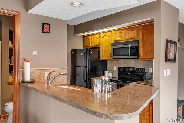 3 Keph Drive 8, Amherst, NY 14228