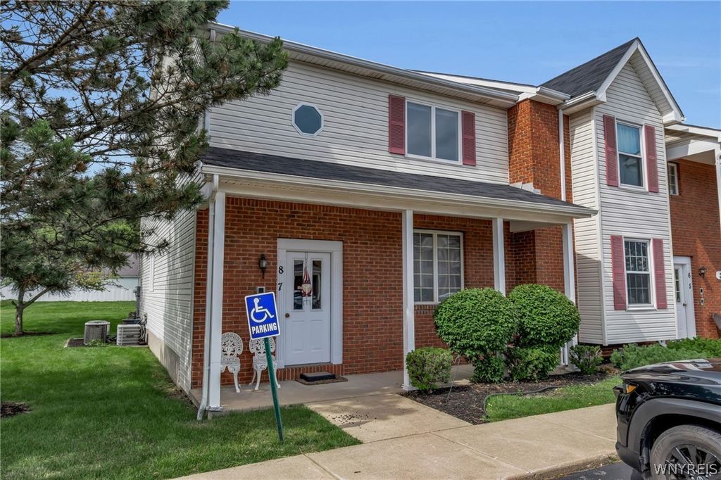 3 Keph Drive 8, Amherst, NY 14228