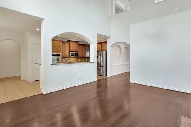 27 Frontera, The Woodlands, TX 77382