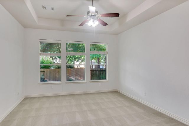 27 Frontera, The Woodlands, TX 77382