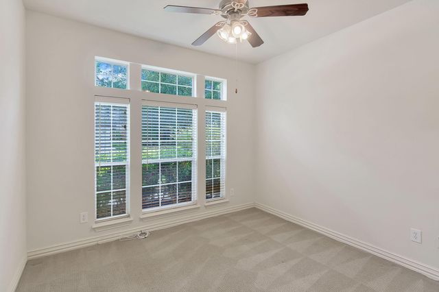 27 Frontera, The Woodlands, TX 77382