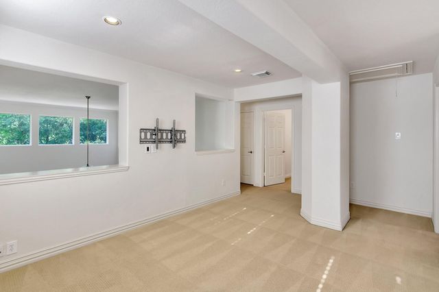 27 Frontera, The Woodlands, TX 77382