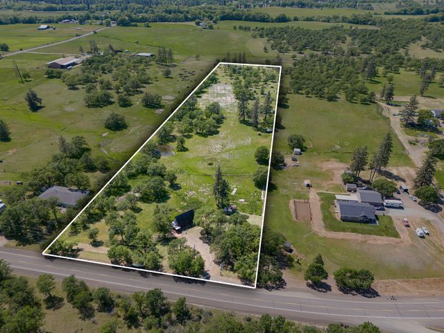 14853 Antioch Road, White City, OR 97503