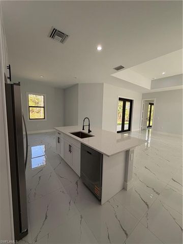 2863 52nd AVE NE, Naples, FL 34120