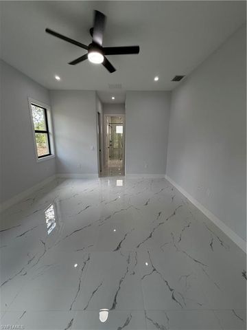 2863 52nd AVE NE, Naples, FL 34120