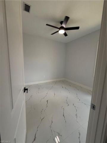 2863 52nd AVE NE, Naples, FL 34120