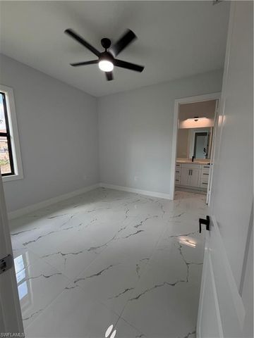 2863 52nd AVE NE, Naples, FL 34120