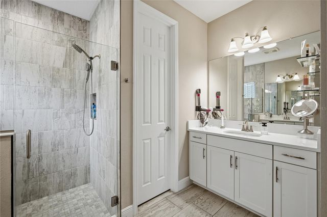 5450 DEL CORONADO DRIVE, Apollo Beach, FL 33572