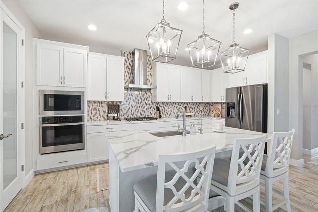 5450 DEL CORONADO DRIVE, Apollo Beach, FL 33572