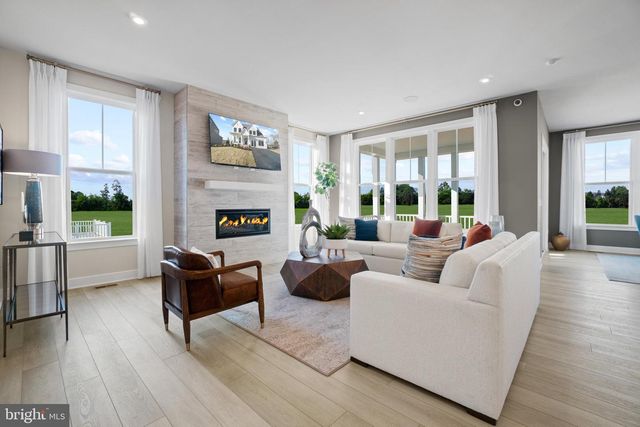 10399 HALMSTAD DR, Waldorf, MD 20603