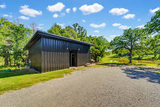 442 CR 1270, Alvord, TX 76225