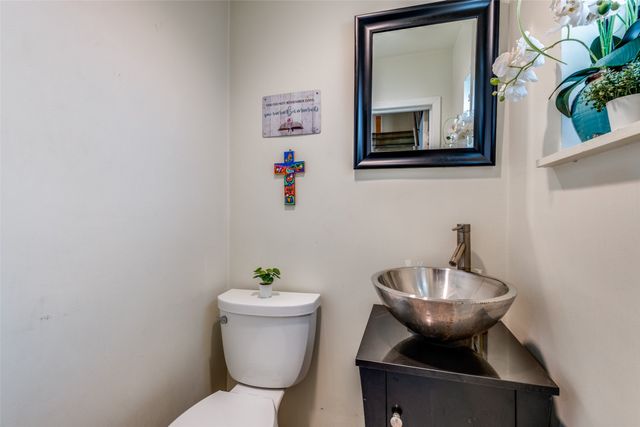4902 N Hall Street, Dallas, TX 75235