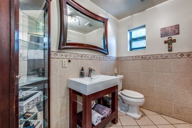 4902 N Hall Street, Dallas, TX 75235