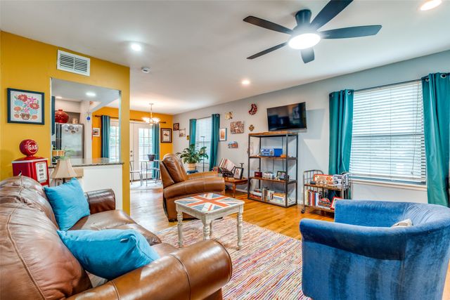 4902 N Hall Street, Dallas, TX 75235