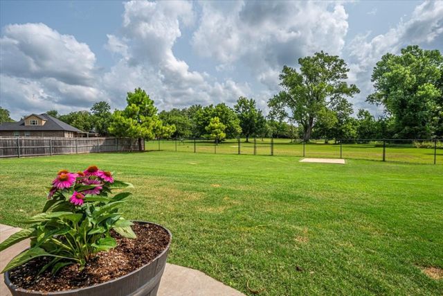 4450 Buffalo Hill, Guthrie, OK 73044