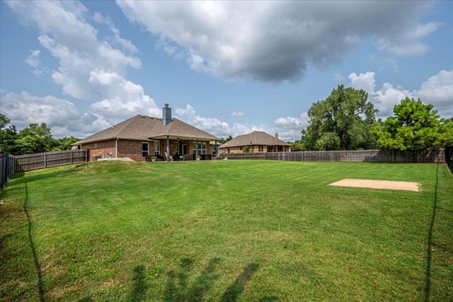 4450 Buffalo Hill, Guthrie, OK 73044