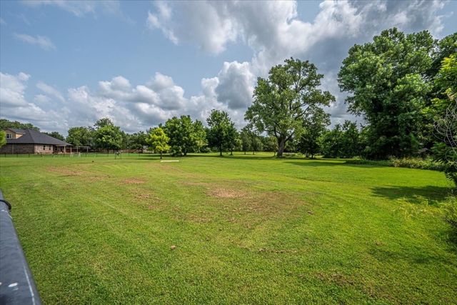 4450 Buffalo Hill, Guthrie, OK 73044